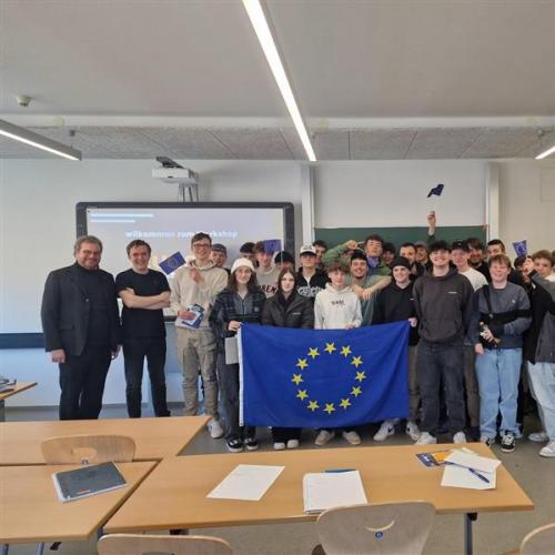 "Europa in der Berufsschule! Europa-Tour kommt nach Kufstein"